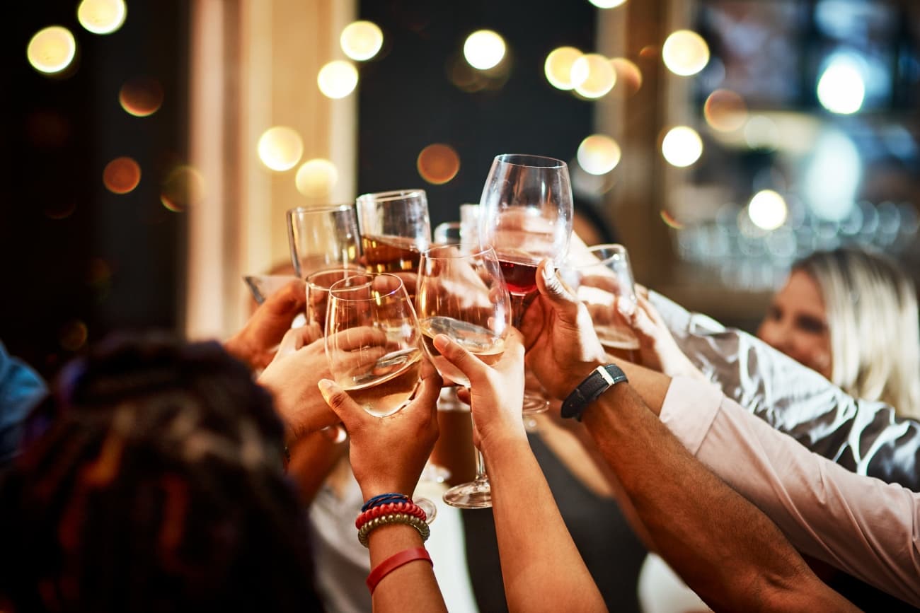 2025 Leadership Summit Reception cheers! glasses clinking