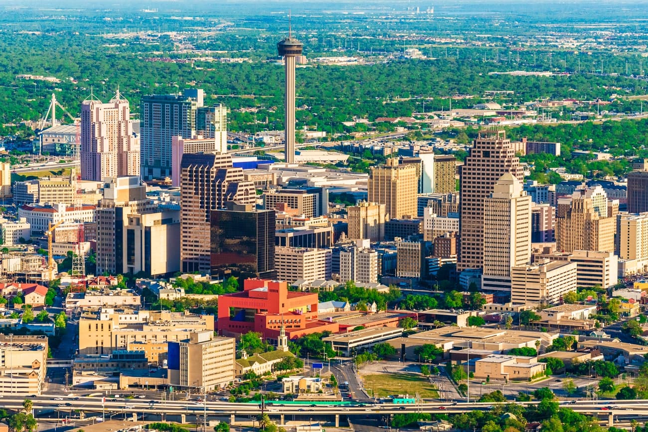 San Antonio cityscape skyline view
