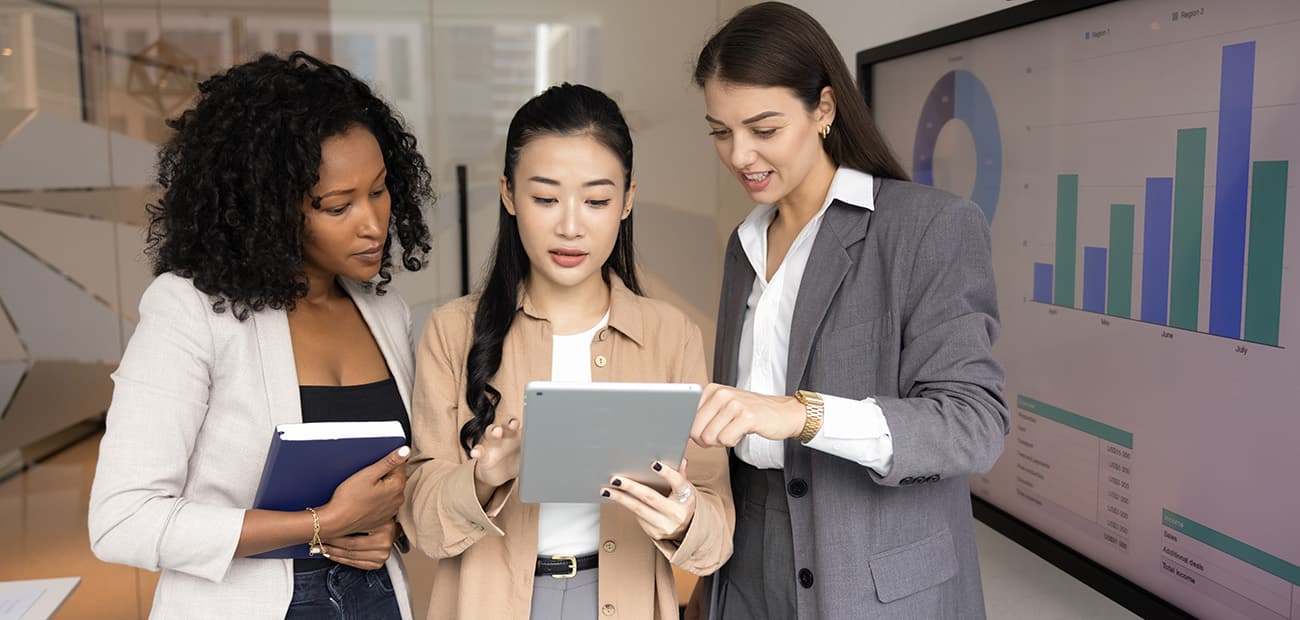 How Smart Brokerages Are Making Money Beyond Transactions