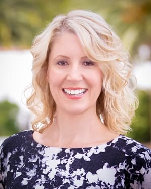 Nicole Nicolay headshot