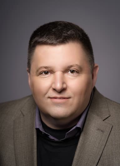 Steve Jolly headshot