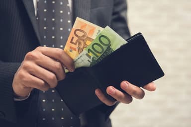 Cultural Considerations in the Global Real Estate Landscape