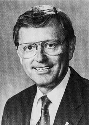 1987 NAR President William M. Moore 1987 NAR President William M. Moore