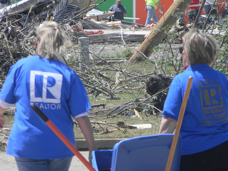 REALTORS® Relief Foundation (RRF) Volunteers REALTORS® Relief Foundation (RRF) Volunteers