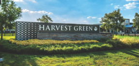 Harvest Green development main sign